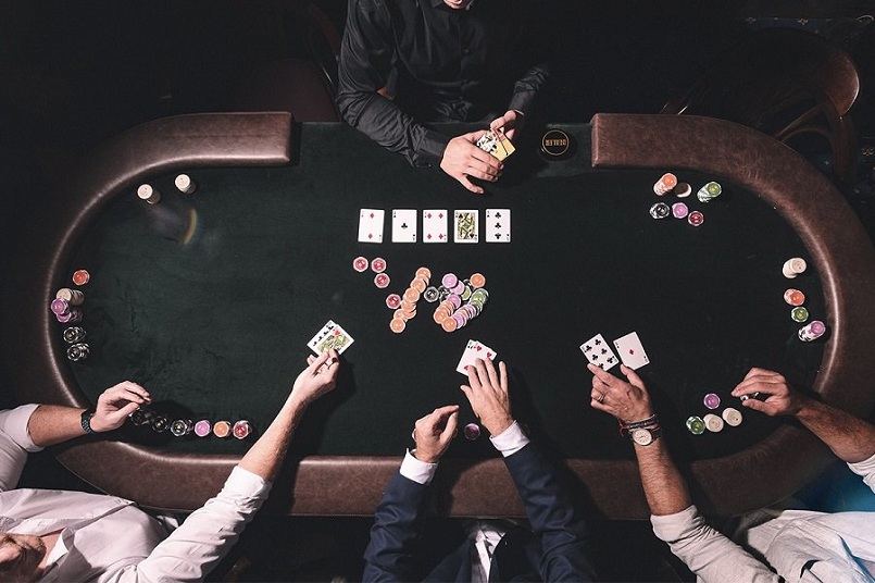 Những cách đánh bài Poker đơn giản và dễ hiểu
